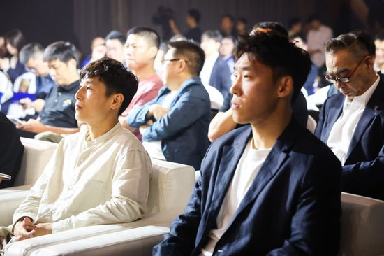 享受到随时随地玩游戏的各种优质体验介绍图片