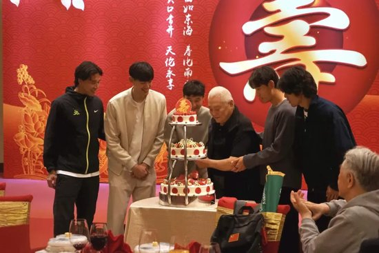 享受到随时随地玩游戏的各种优质体验图片展示